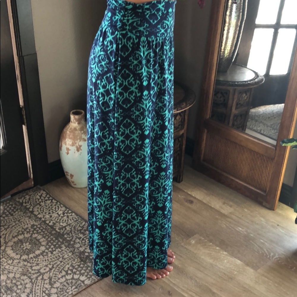 Long maxi skirt